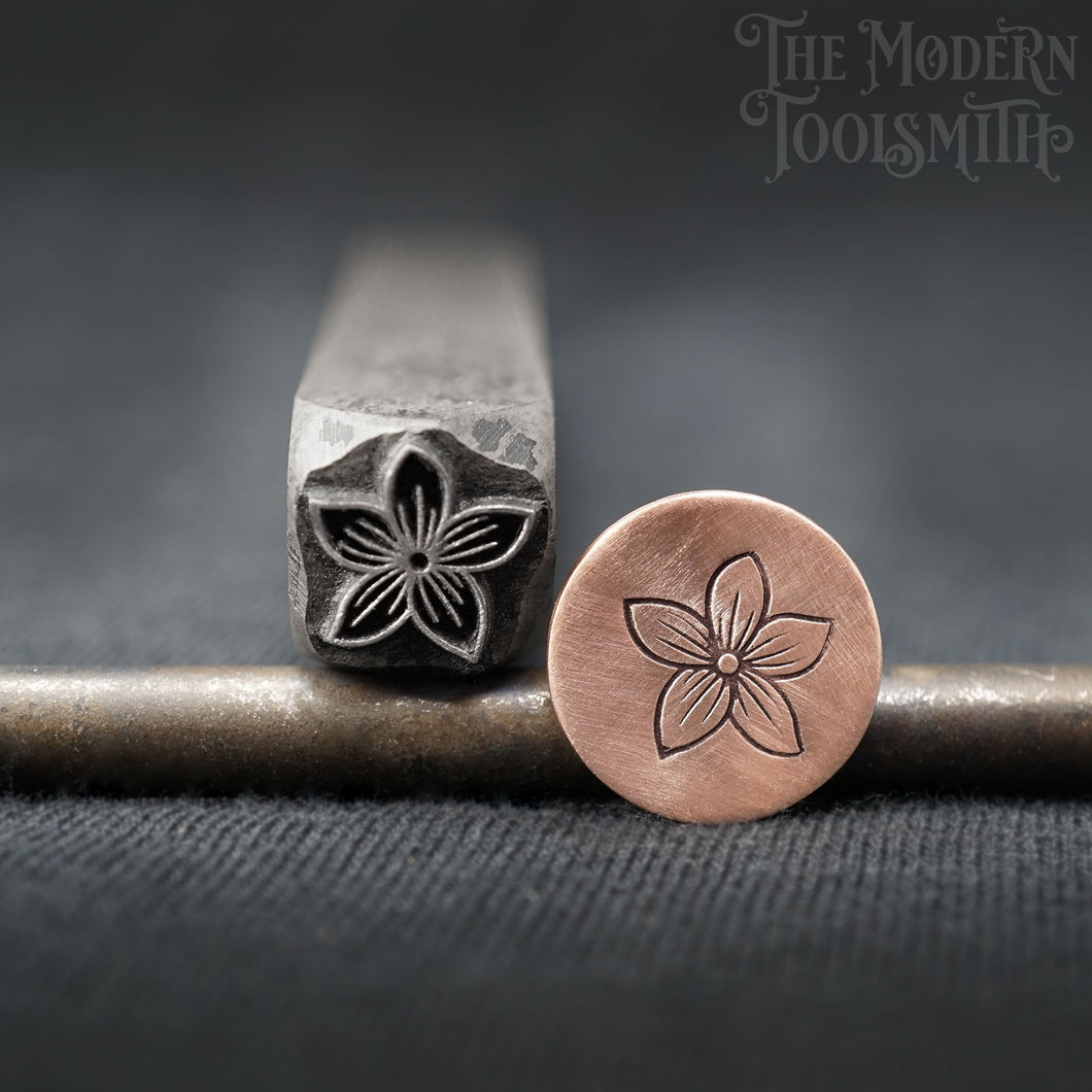 Large Five Point Flower