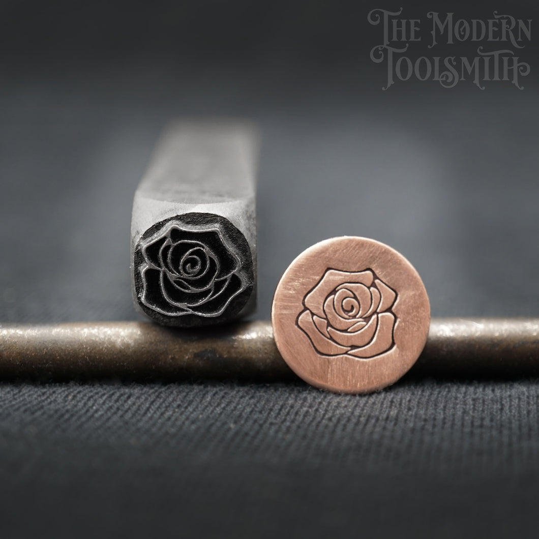 Large Rose Outline