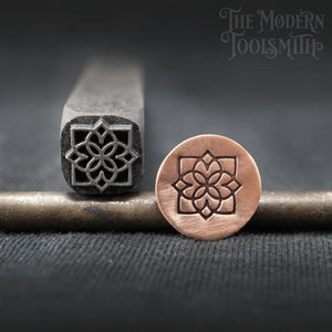 Large Ornamental Square v.3